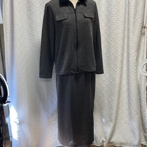 Lana Lee size small petite Elegant Charcoal Women's Sweater Skirt Set stretch